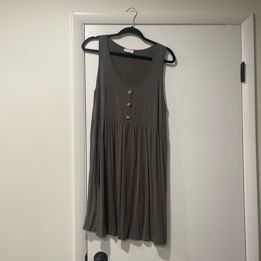 Pink Lily dress. Size XL. Color is olive green. SHIPS TOMORROW!